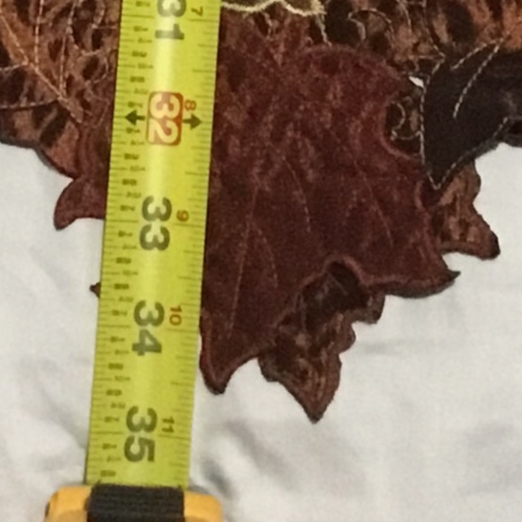 Beautiful Autumnal Table Runner 70in (178 cm) - Picture 6 of 9